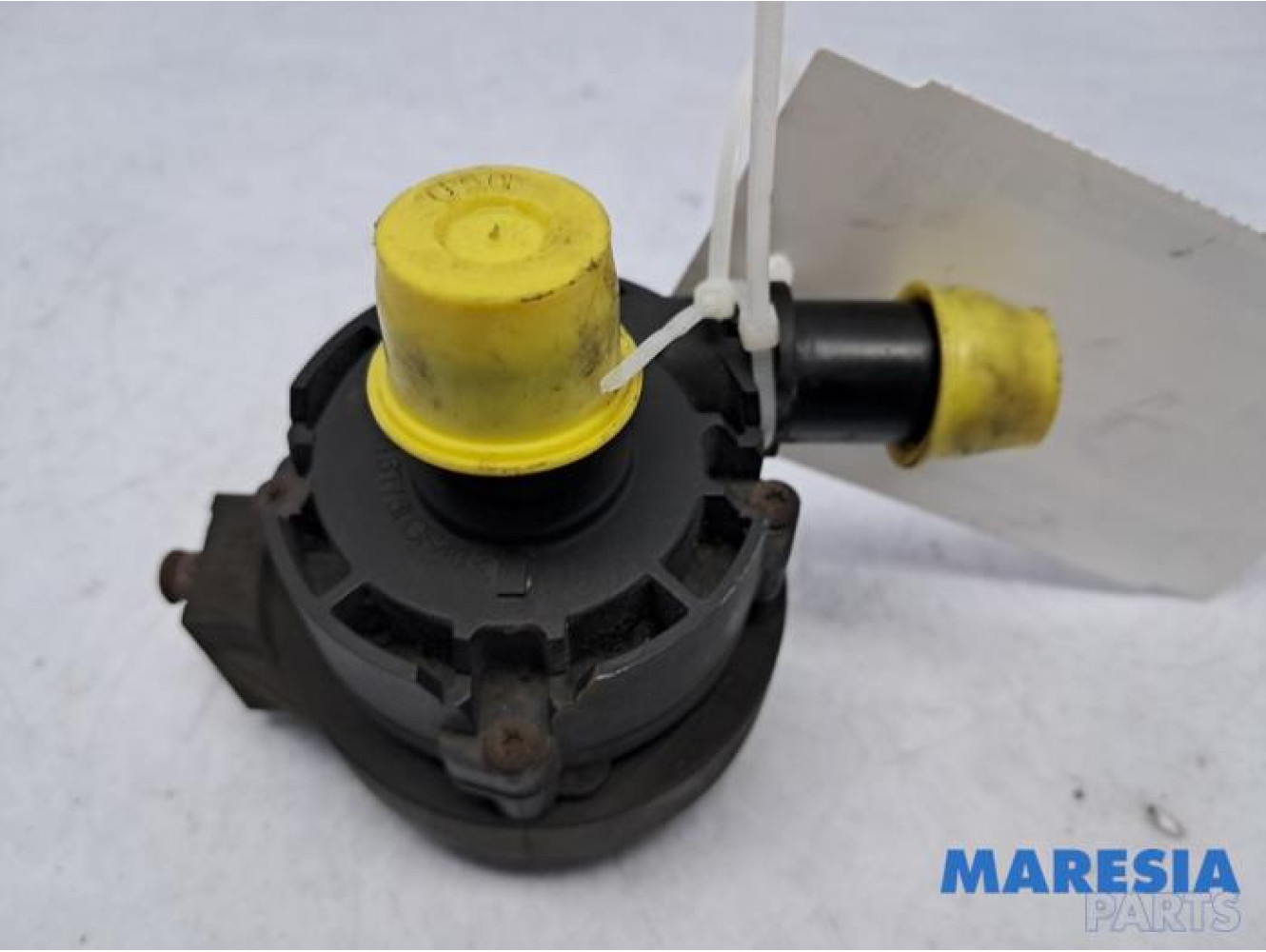 Renault - Trafic - Additional water pump