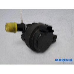 Renault - Trafic - Additional water pump