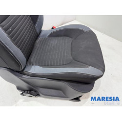 Renault - Clio - Siège droit