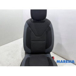 Renault - Clio - Siège droit