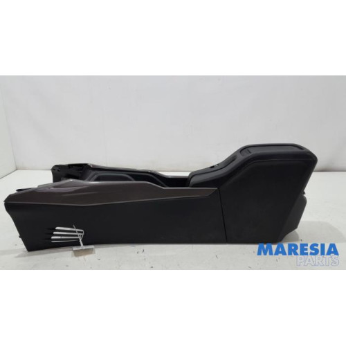 Peugeot - 2008 - Middenconsoles