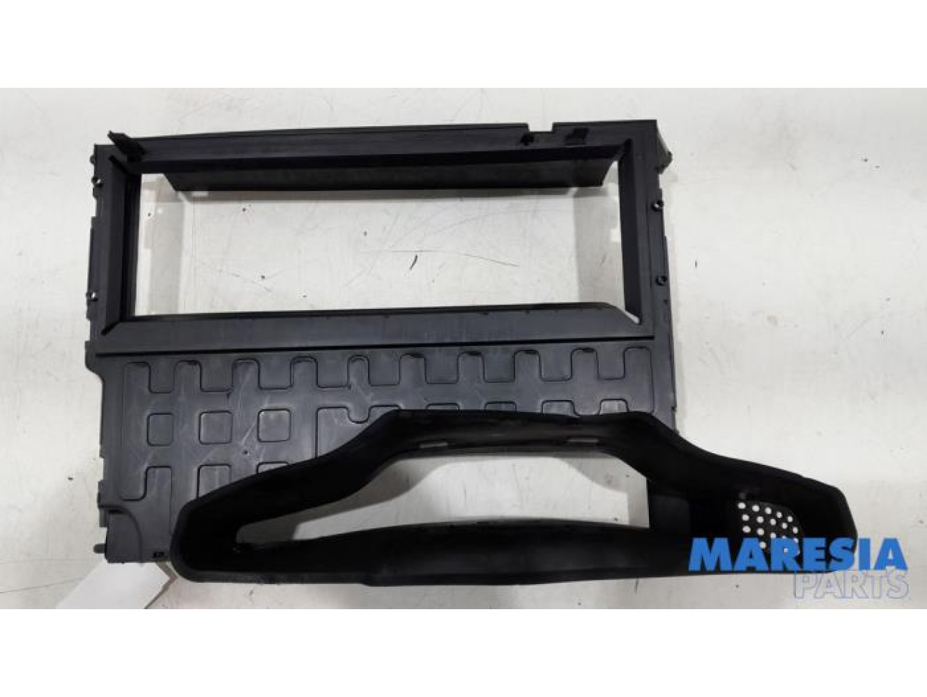 Renault - Clio - Luft Leitung