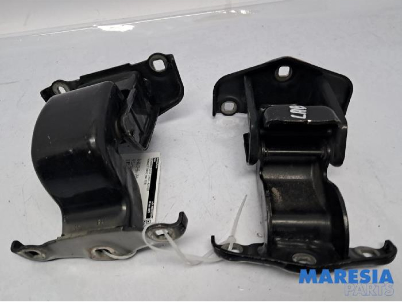 Renault - Trafic - Scharnier deur links-achter