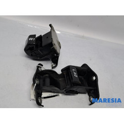 Renault - Trafic - Scharnier deur links-achter