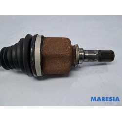 Renault - Trafic - Aandrijfas links-voor