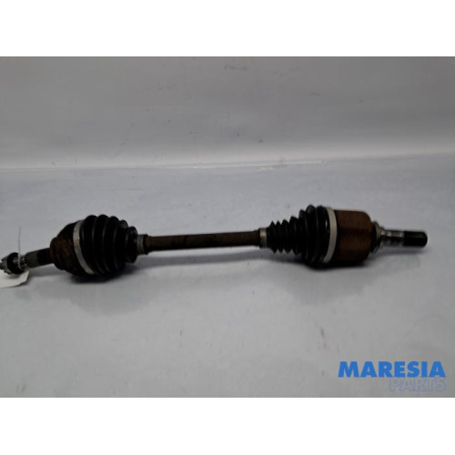 Renault - Trafic - Aandrijfas links-voor