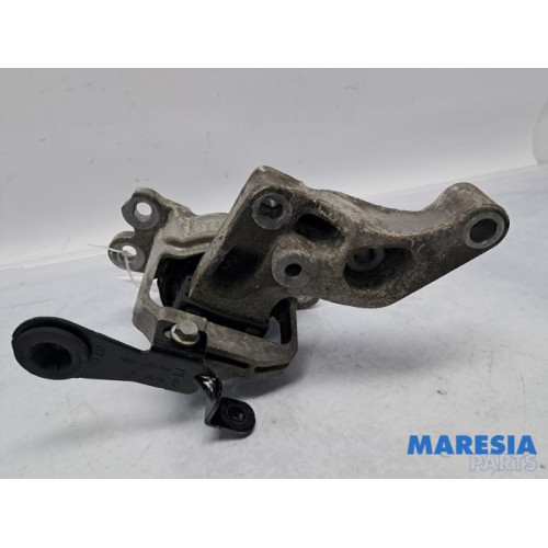 Renault - Trafic - Motorsteun