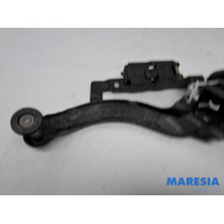 Renault - Trafic - Schuifdeurrol rechts