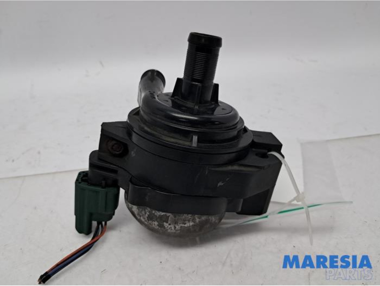 Opel - Movano - Additional water pump