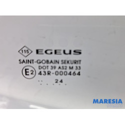 Renault - Trafic - Door window 2-door, right