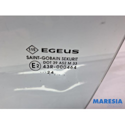 Renault - Trafic - Driehoeks Ruit links-voor