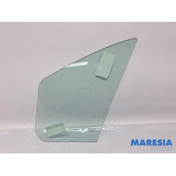 Renault - Trafic - Vitre triangulaire avant droite