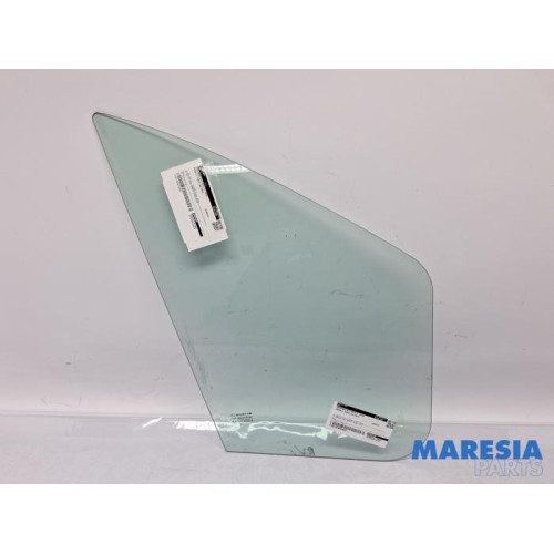 Renault - Trafic - Vitre triangulaire avant droite