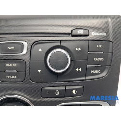 Citroen - DS4 - Radiobedienfeld