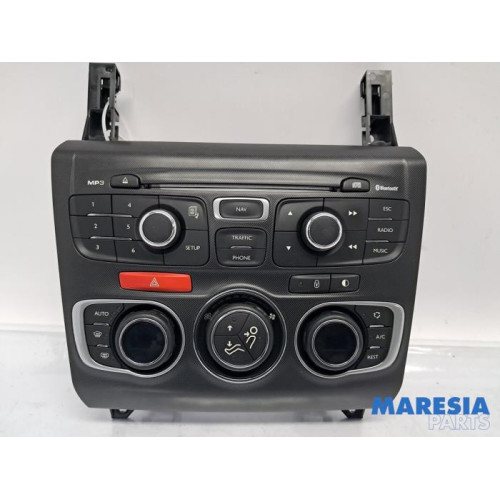 Citroen - DS4 - Radiobedienfeld