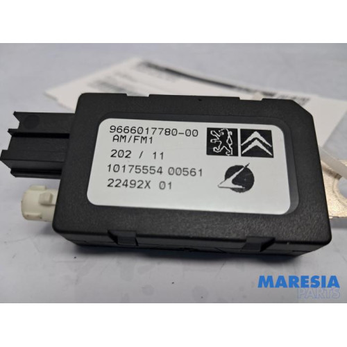 Citroen - DS4 - Antennenverstärker