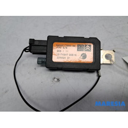 Citroen - DS4 - Antennenverstärker