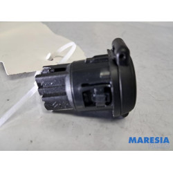 Citroen - DS4 - AUX / USB-Anschluss