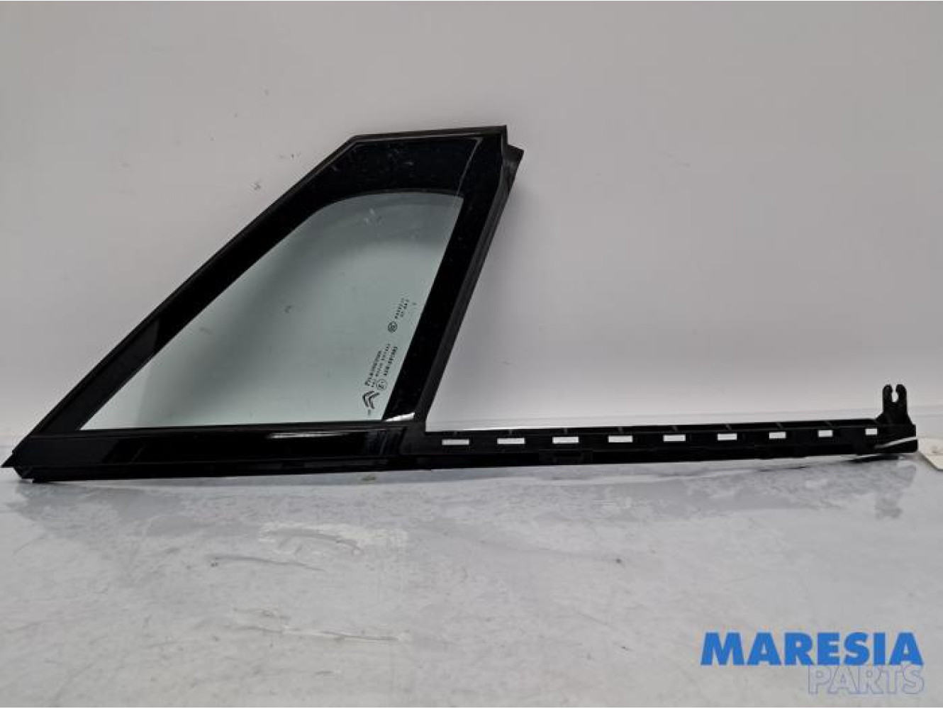Citroen - DS4 - Vitre triangulaire avant droite