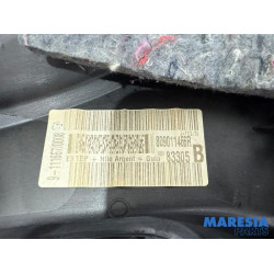 Renault - Megane - Türverkleidung 4-türig links vorne