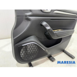 Renault - Megane - Türverkleidung 4-türig rechts vorne