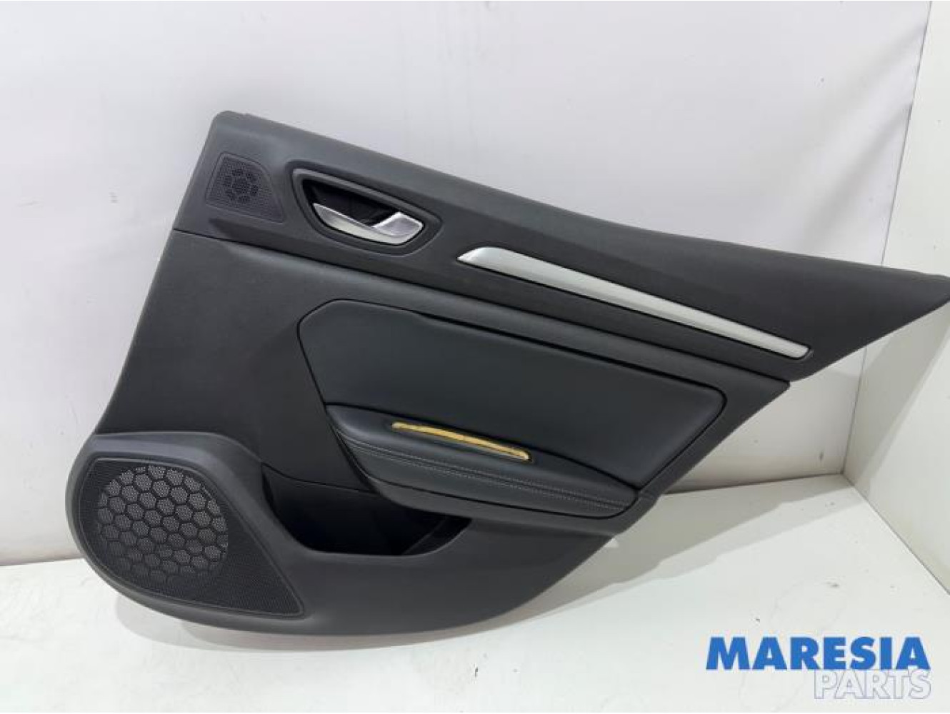 Renault - Megane - Rear door trim 4-door, right