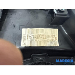 Renault - Megane - Rear door trim 4-door, right