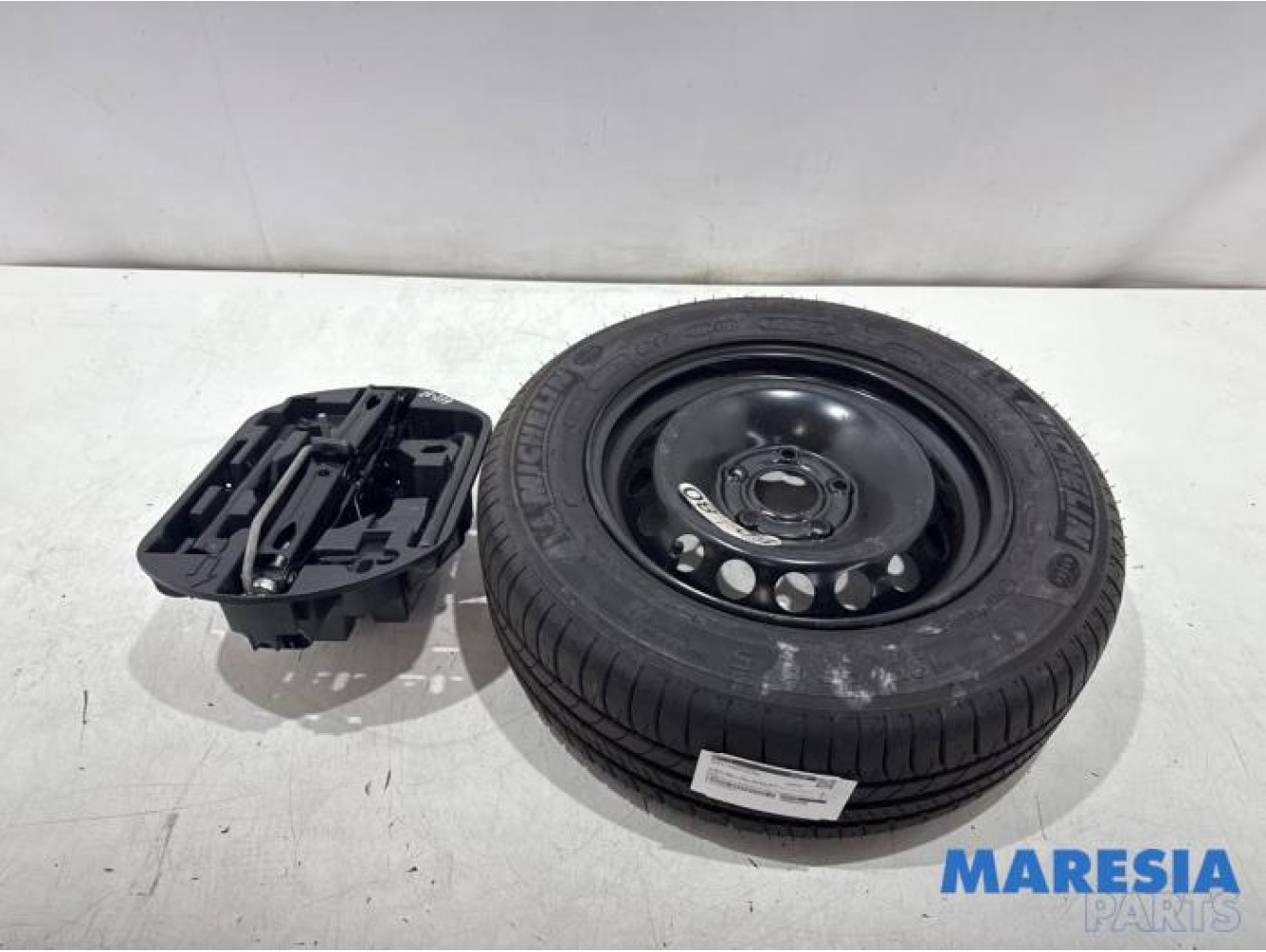 Renault - Megane - Krikset + reservewiel