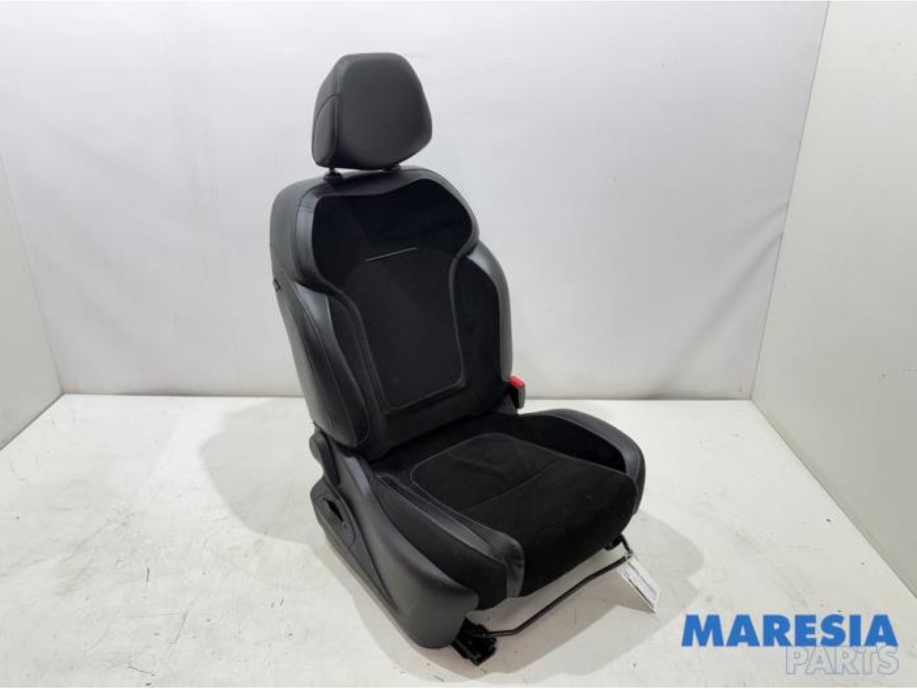 Renault - Megane - Sitz rechts