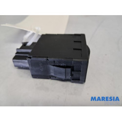 Citroen - C1 - AIH headlight switch