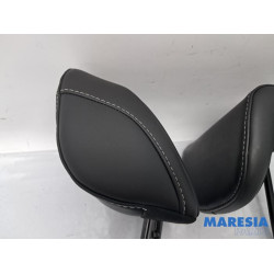 Renault - Megane - Kopfstütze set