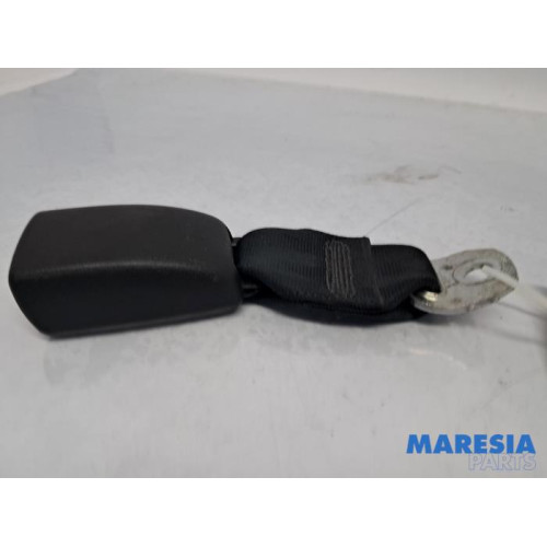 Citroen - C1 - Insertion ceinture de sécurité arrière gauche