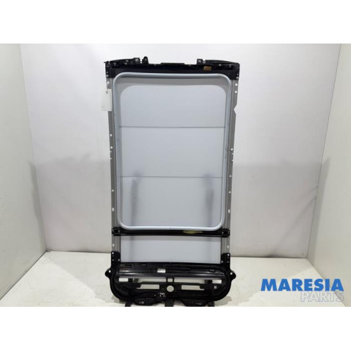 Peugeot - 2008 - Schiebehimmel Mechanik