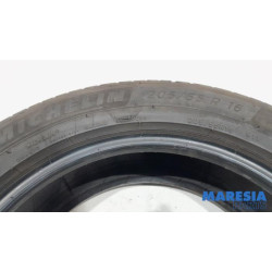 Peugeot - 2008 - Pneu