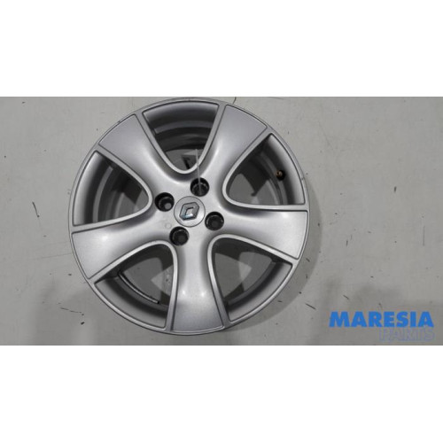 Renault - Clio - Wheel