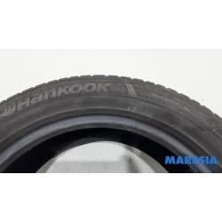 Renault - Clio - Tyre