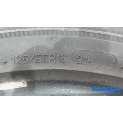 Renault - Clio - Tyre