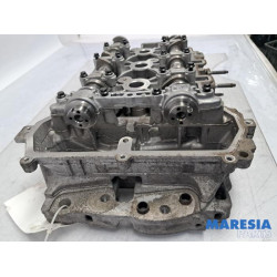Citroen - C4 Cactus - Cylinder head