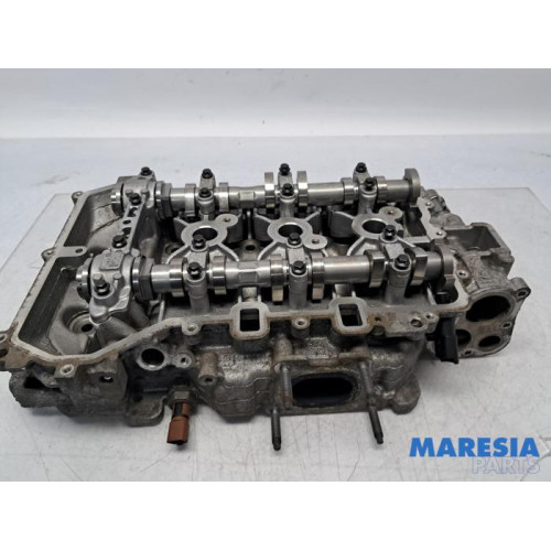 Citroen - C4 Cactus - Cylinder head