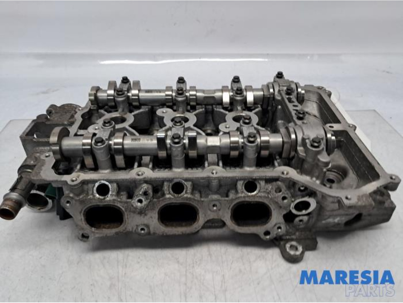 Citroen - C4 Cactus - Cylinder head