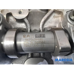 Citroen - C4 Cactus - Cylinder head