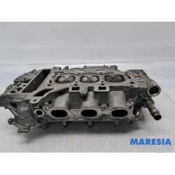 Citroen - C4 Cactus - Cylinder head