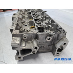 Citroen - C4 Grand Picasso - Cylinder head