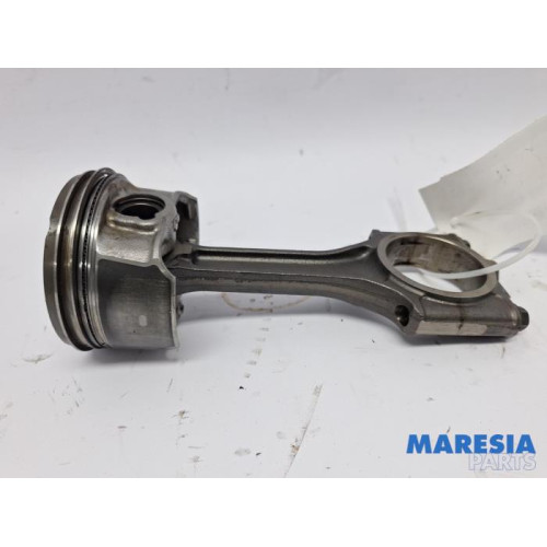 Alfa Romeo - Giulietta - Drijfstang