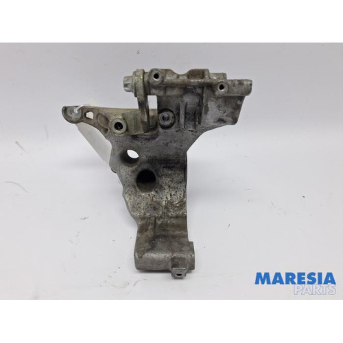 Alfa Romeo - Giulietta - Support dynamo haut