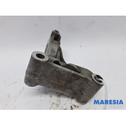 Alfa Romeo - Giulietta - Motorsteun