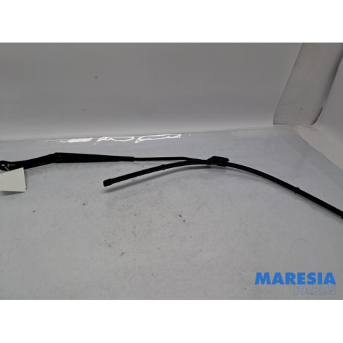 Citroen - DS4 - Ruitenwisserarm voor