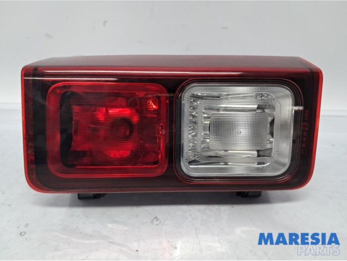 Renault - Trafic - Rückfahrscheinwerfer links