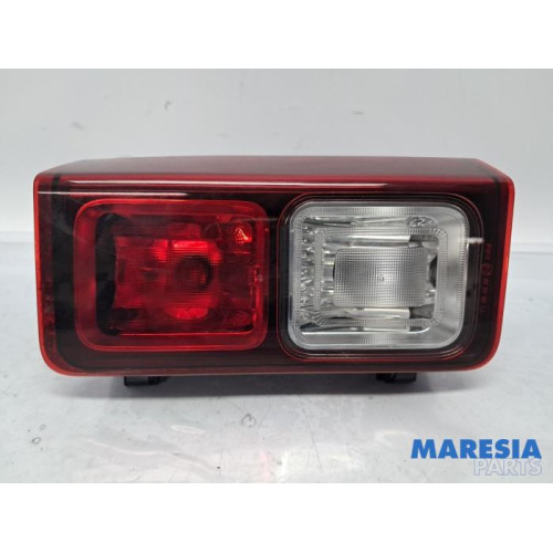 Renault - Trafic - Rückfahrscheinwerfer links