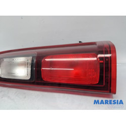 Renault - Trafic - Feu arrière droit